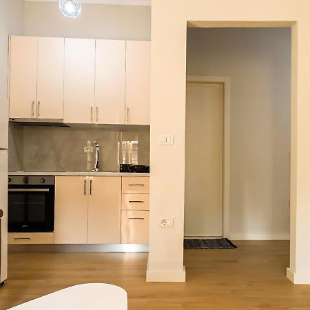 Home Inn Apartment 2 Near City Center 티라나 외부 사진