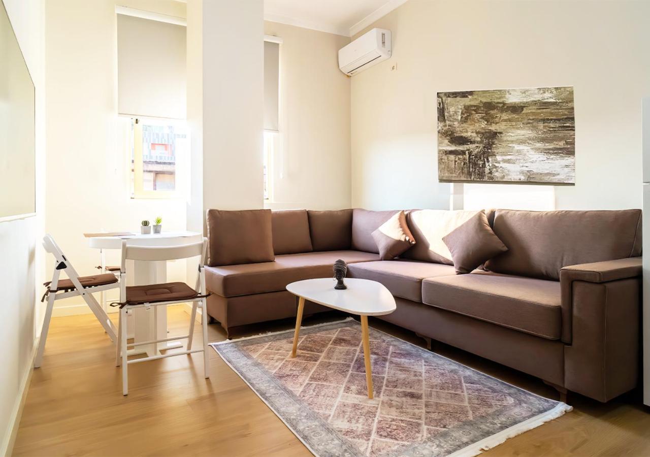 Home Inn Apartment 2 Near City Center 티라나 외부 사진
