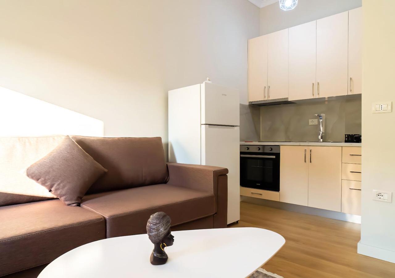 Home Inn Apartment 2 Near City Center 티라나 외부 사진